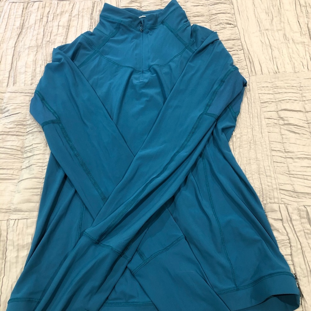 Lululemon running Long Sleeve with SPF 50